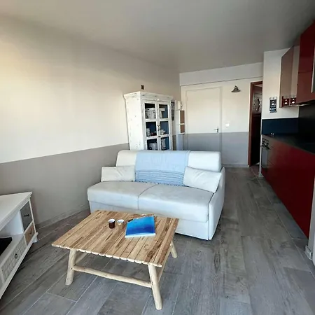 Renove Avec Climatisation Et Internet, Port - Fr-1-868-7 *