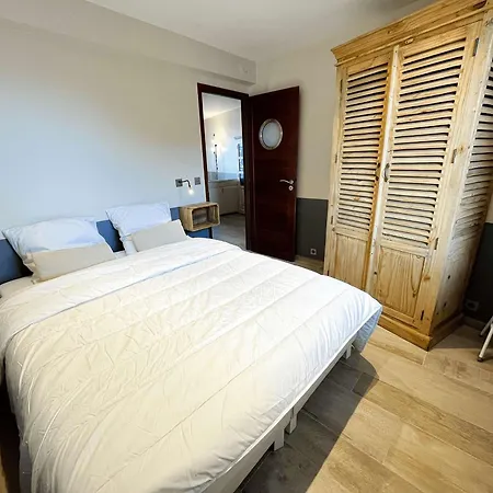 Renove Avec Climatisation Et Internet, Port - Fr-1-868-7 * غريمو